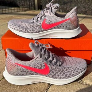 NWT Nike Women's Air Zoom Pegasus 35 
Size 7.5 M Particle Rose/Flash Crimson
